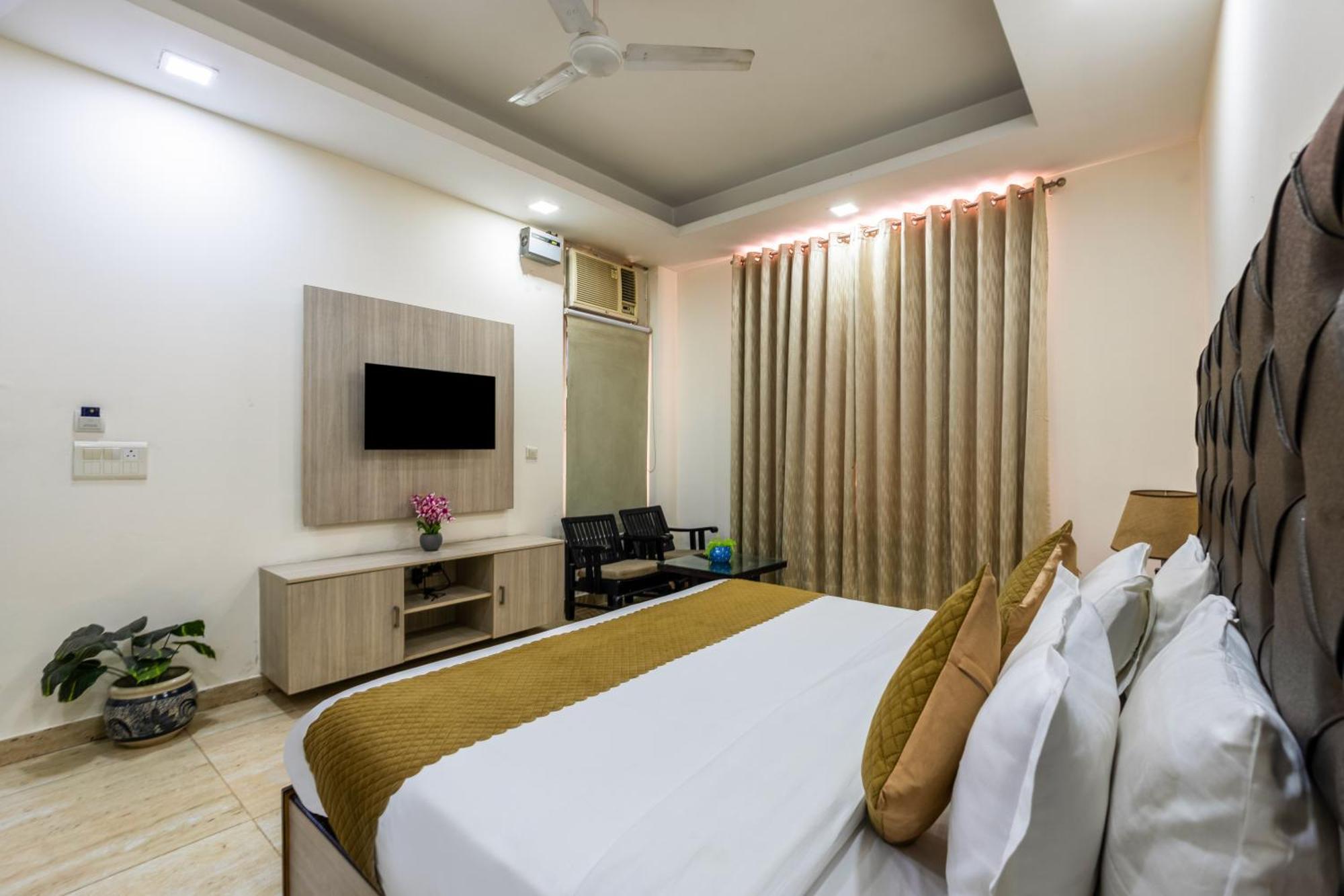 Kabul Hotel By Nexhub Palace - Medanta Gurgaon Exterior photo