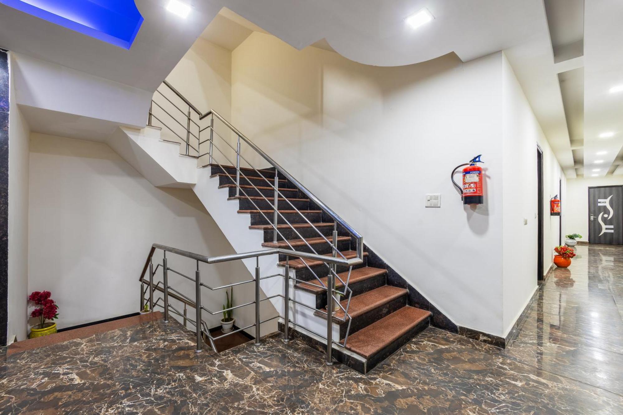 Kabul Hotel By Nexhub Palace - Medanta Gurgaon Exterior photo