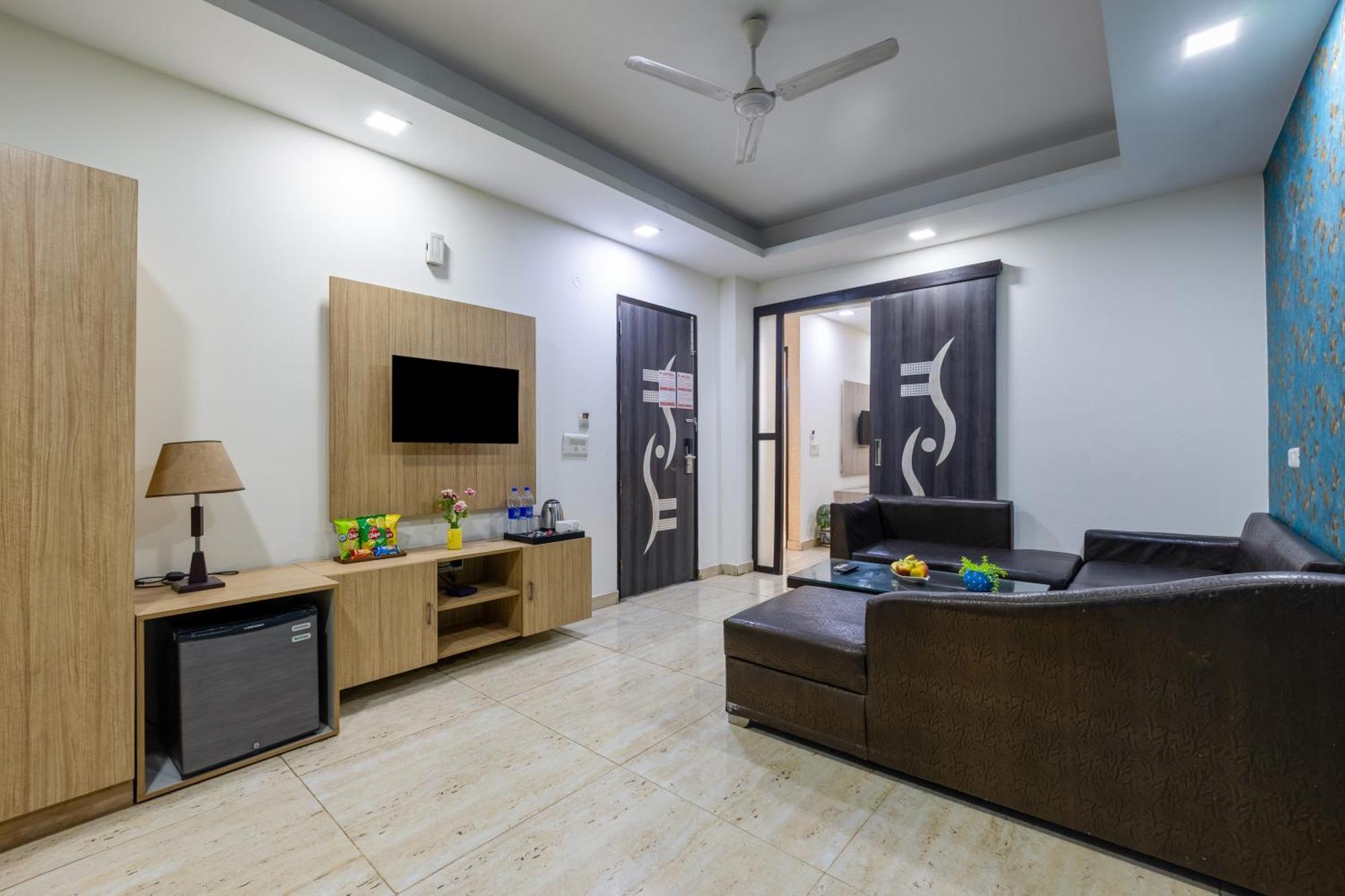 Kabul Hotel By Nexhub Palace - Medanta Gurgaon Exterior photo